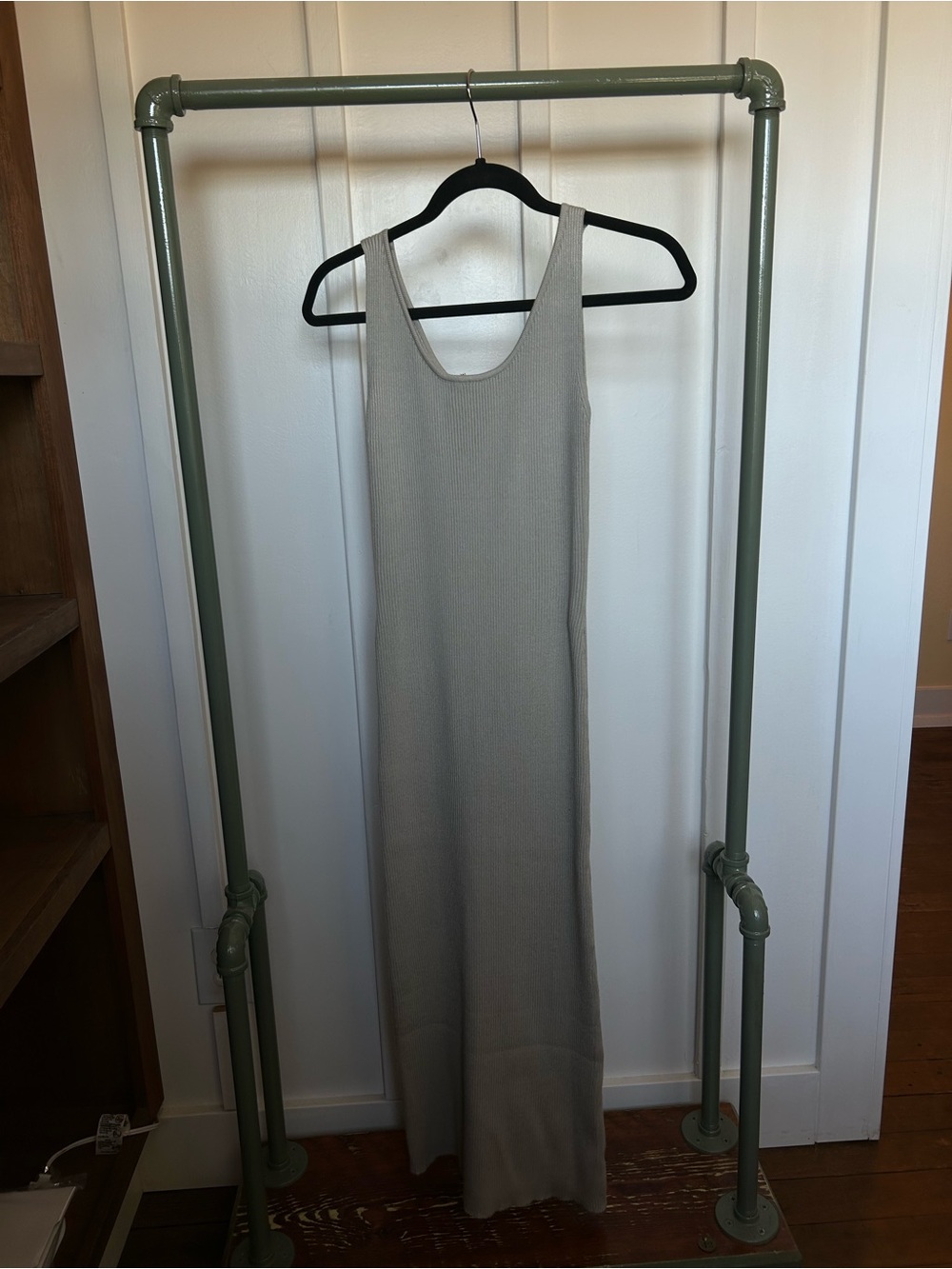 Legoe Heritage Sleeveless Ribbed Midi Dress - Taupe